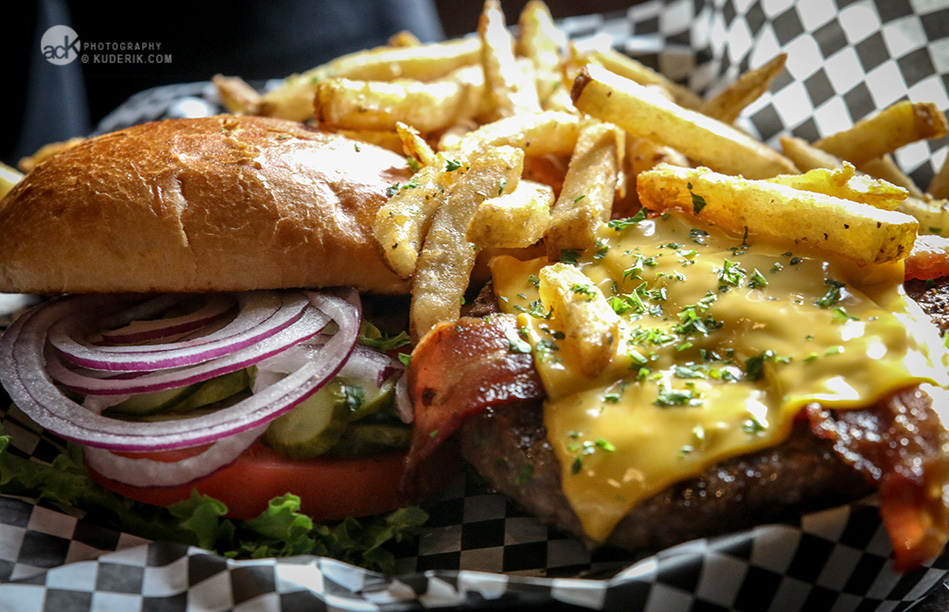 Cheeseburger & Buffalo Chicken Sandwich Petes Place Taylor, MI