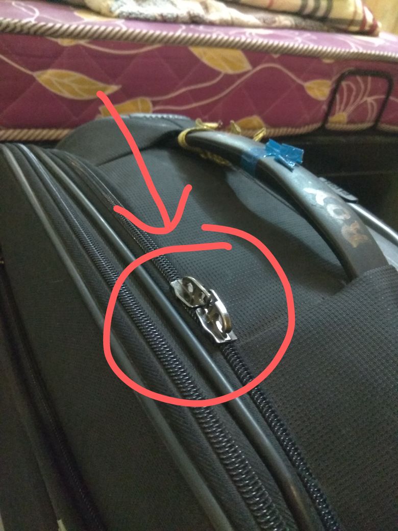 bag damaged at airport