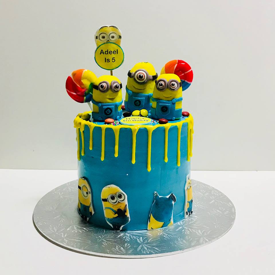 3D Minions Cake Recipe : easy to create sheet cake for the minions