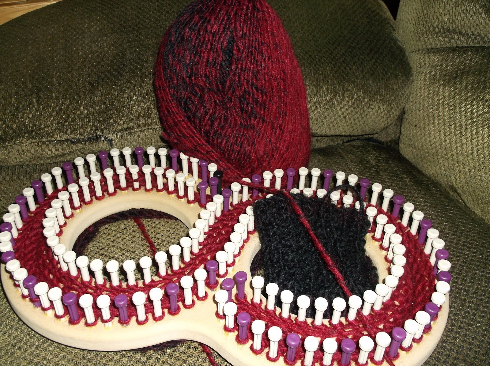 Premium Knitting Looms by CinDWood Crafts Universal S Loom Is More