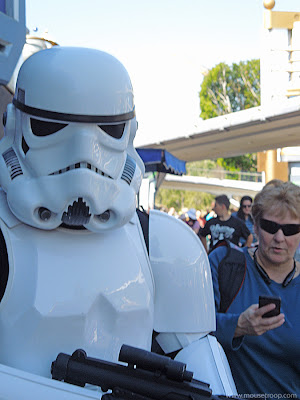 Stormtrooper Disneyland Star Wars Tours Tomorrowland meet
