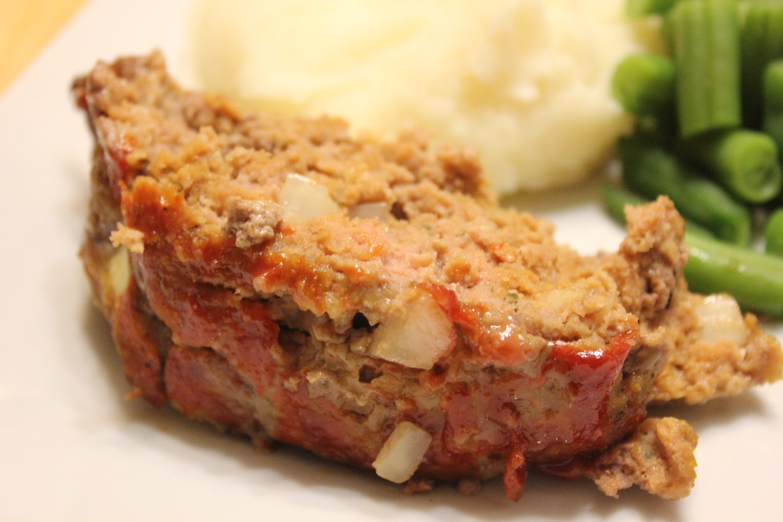 THE BUSY MOM CAFE Classic Meatloaf
