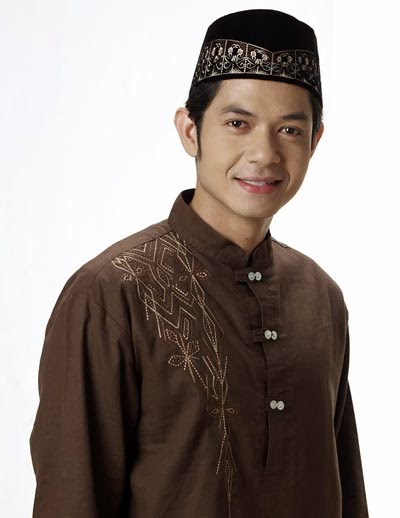 Foto dan Gosip Artis Cantik Selebritis : Dude Harlino Profil