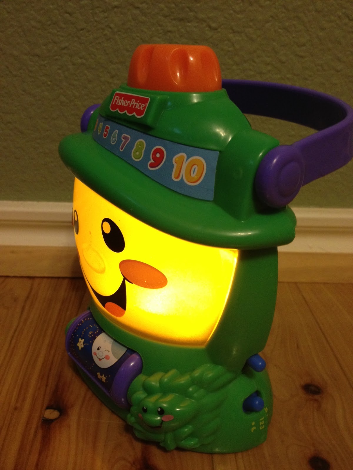 Baby Bargains Fisher Price Laugh and Learn Lantern3