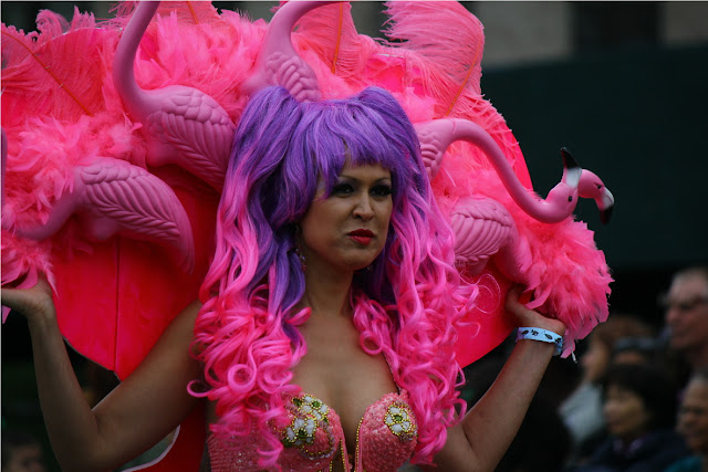 hablemos del popular desfile de sirenas (marmaid parade) en Nueva York