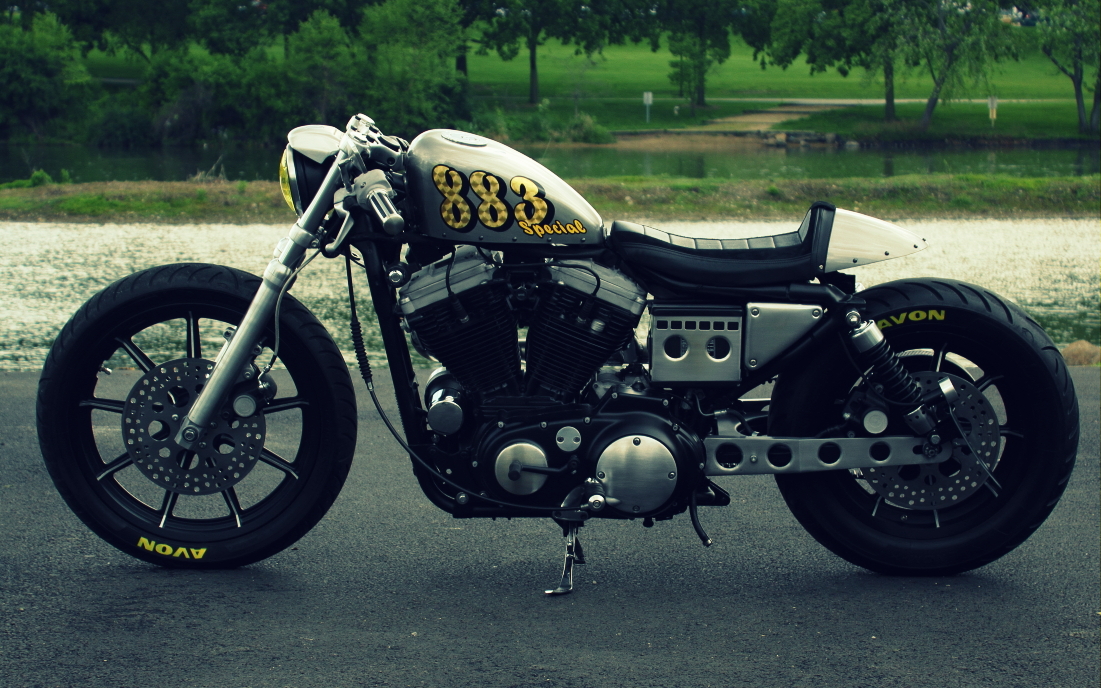 883 Special RocketGarage Cafe Racer Magazine