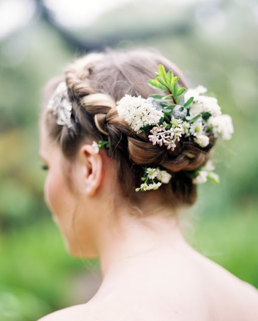 Inspiración flores en tu pelo PETRONIALOCUTA
