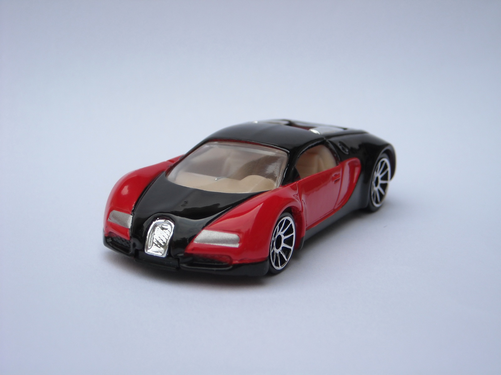 Хот вилс бугатти. Хот Вилс Бугатти Вейрон. Бугатти Вейрон хот Вилс 16.4. Hot Wheels Bugatti Veyron 16.4. Hot Wheels Bugatti Veyron.