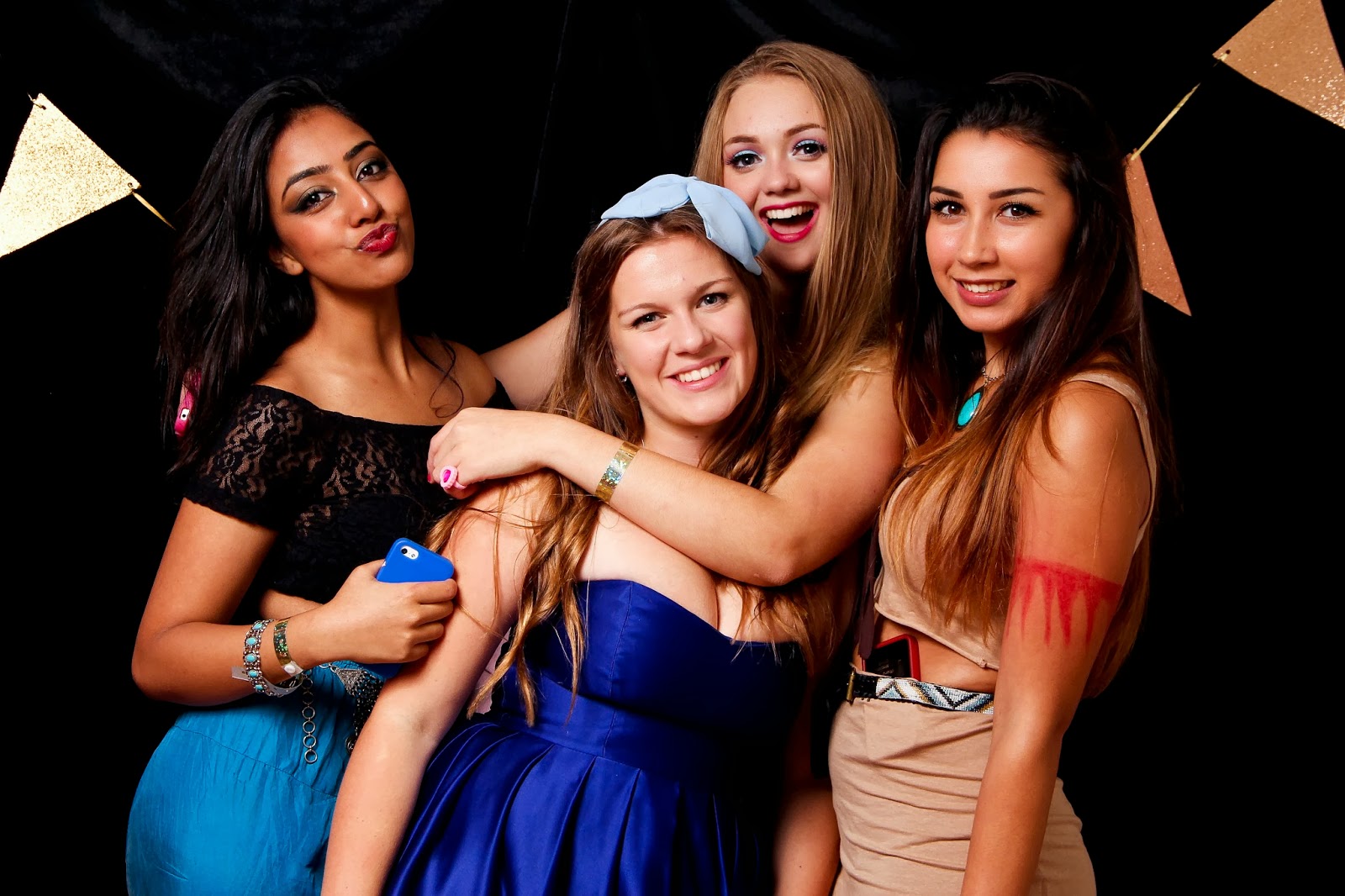 Photography and a photo booth : My first teen party photo booth - Movie