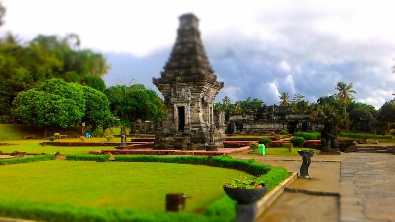 CONTOH CANDI PENINGGALAN HINDU BUDHA DI INDONESIA BESERTA GAMBAR DAN