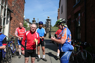 stopping+for+refreshments Foundation Rides, a Great Success