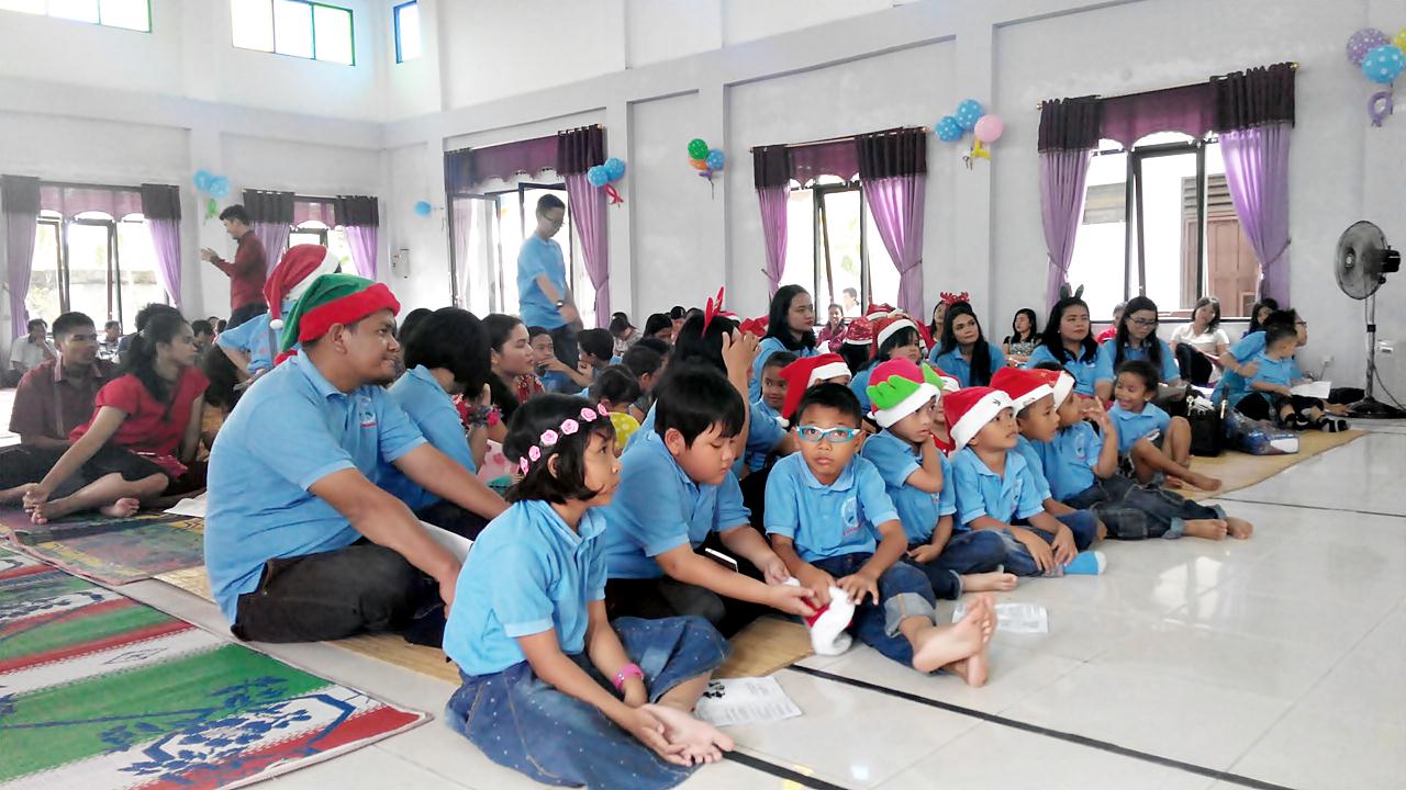 GKPS PALANGKA RAYA Perayaan Natal Seksi Anak Sekolah GKPS PALANGKA RAYA Perayaan Natal Seksi Anak Sekolah