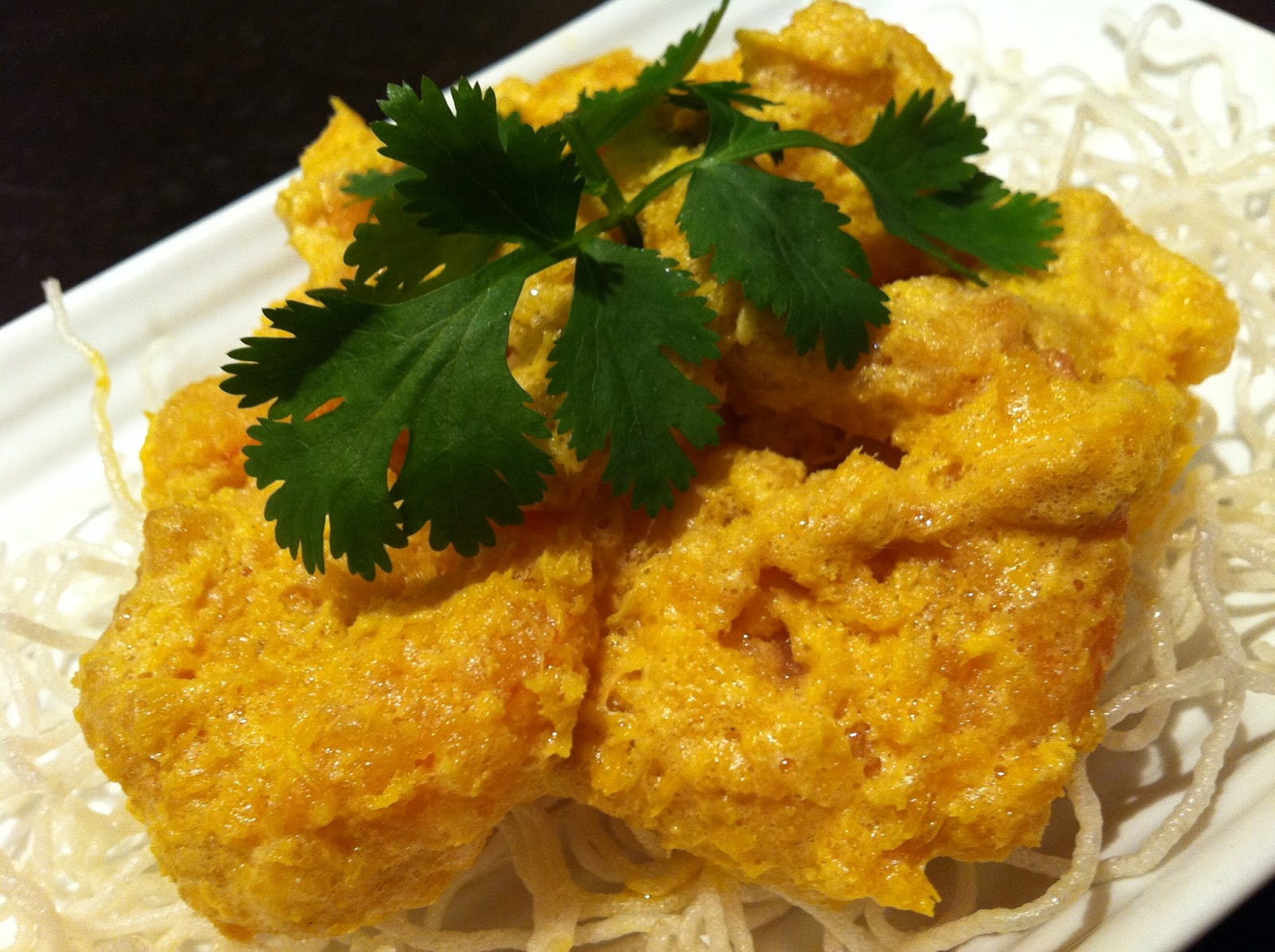 Street Food Warms Your Heart Deep Fried Prawns in Salted Egg Yolk
