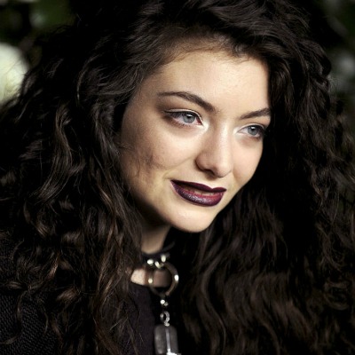 Lorde Everybody Wants To Rule The World Lyrics Moozik Portal