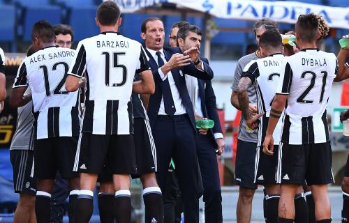 Juventus - Max Allegri switch from 3-5-2 to 4-3-3 formation Max Allegri- Dybala- Dani Alves- juventus switch from 3-5-2 to 4-3-3 - Juvelution.com