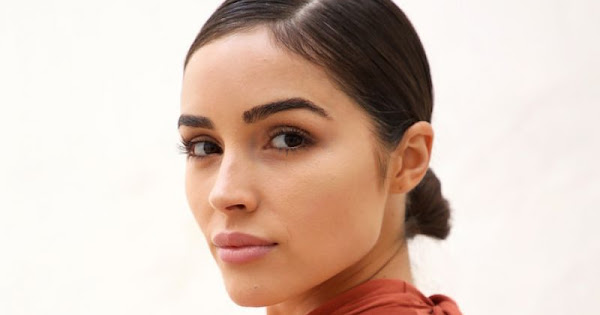 Olivia Culpo bares cleavage at the Cult Gaias runway show in LA