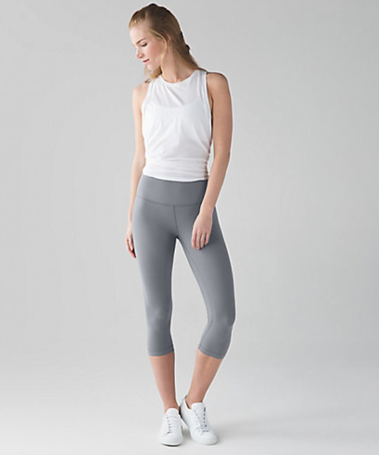 https://api.shopstyle.com/action/apiVisitRetailer?url=http%3A%2F%2Fshop.lululemon.com%2Fp%2Fwomen-crops%2FAlign-Crop%2F_%2Fprod1960115%3Frcnt%3D1%26N%3D1z13ziiZ7z5%26cnt%3D41%26color%3DLW6HGGS_0566&site=www.shopstyle.ca&pid=uid6784-25288972-7