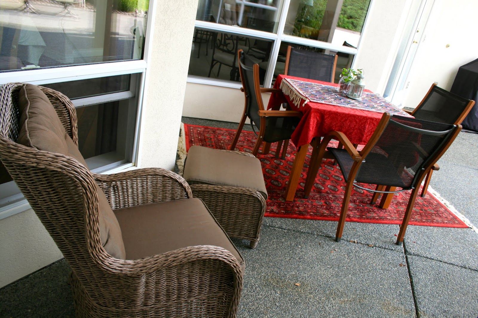 Thrums Flower Petals and Lace