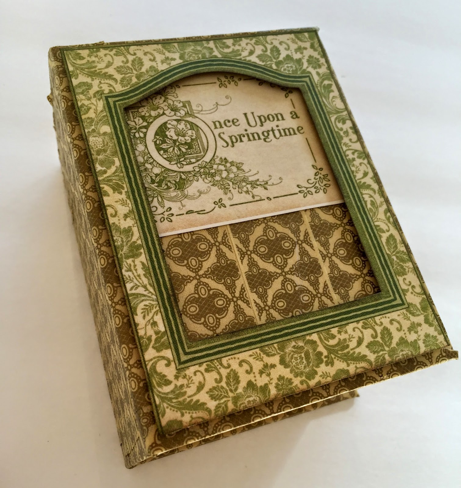 Paperiah: G45 Once Upon A Springtime Book Box Tutorial