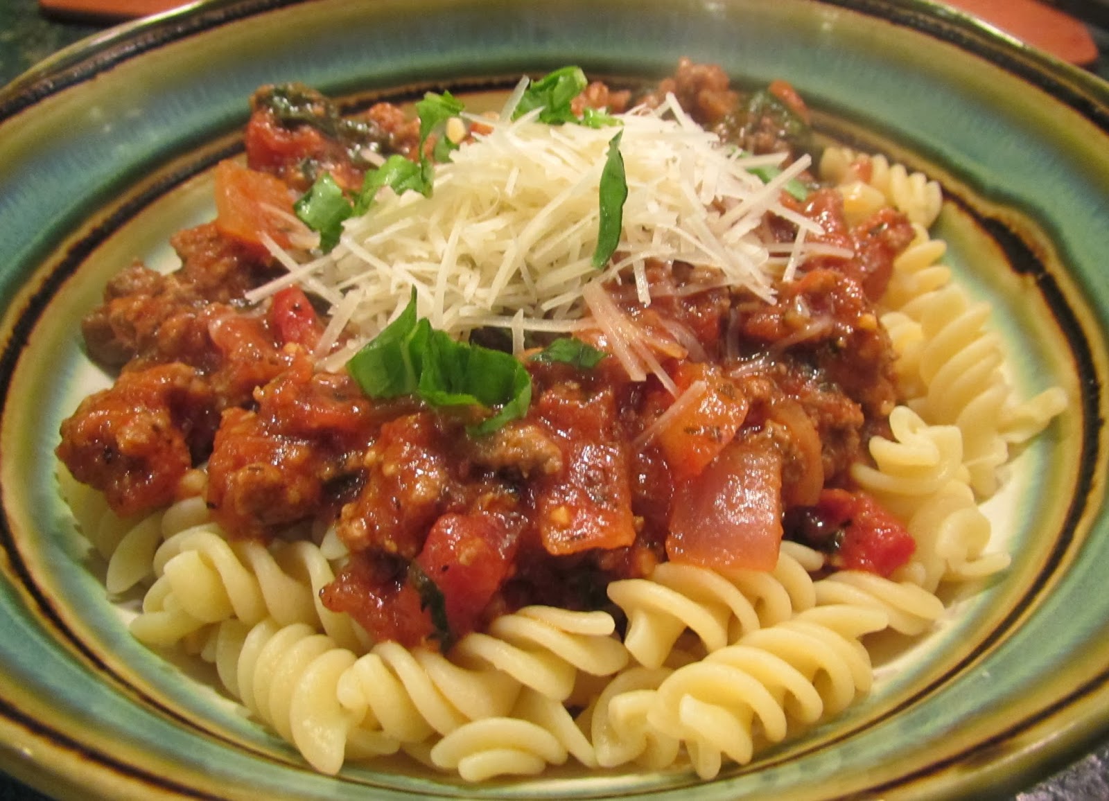 Successfully Gluten Free! Meaty Spaghetti Sauce w/ Spinach, Garlic