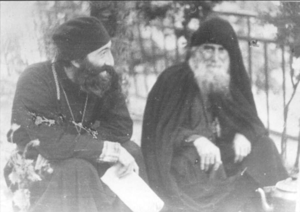 Игумен косма алехин. Старец илия духовник патриарха кирилла. Ბერი და ყმა clifart. 21 старец. Ноздрин илья архимандрит.