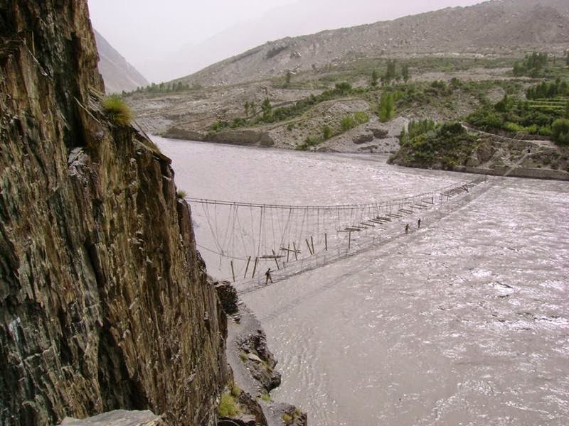 Hussaini Suspension Bridge, The World's Most Dangerous Bridge Never