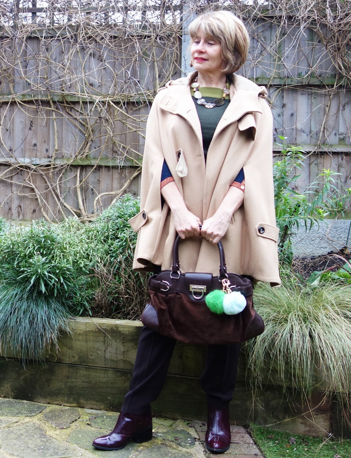 Gail Hanlon blogger wearing brown and green
