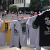 Ambulante vende uma camiseta pró-Bolsonaro por minuto na Paulista