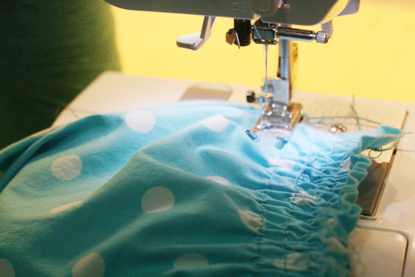 Sparklinbecks Shirring with a Brother Sewing Machine