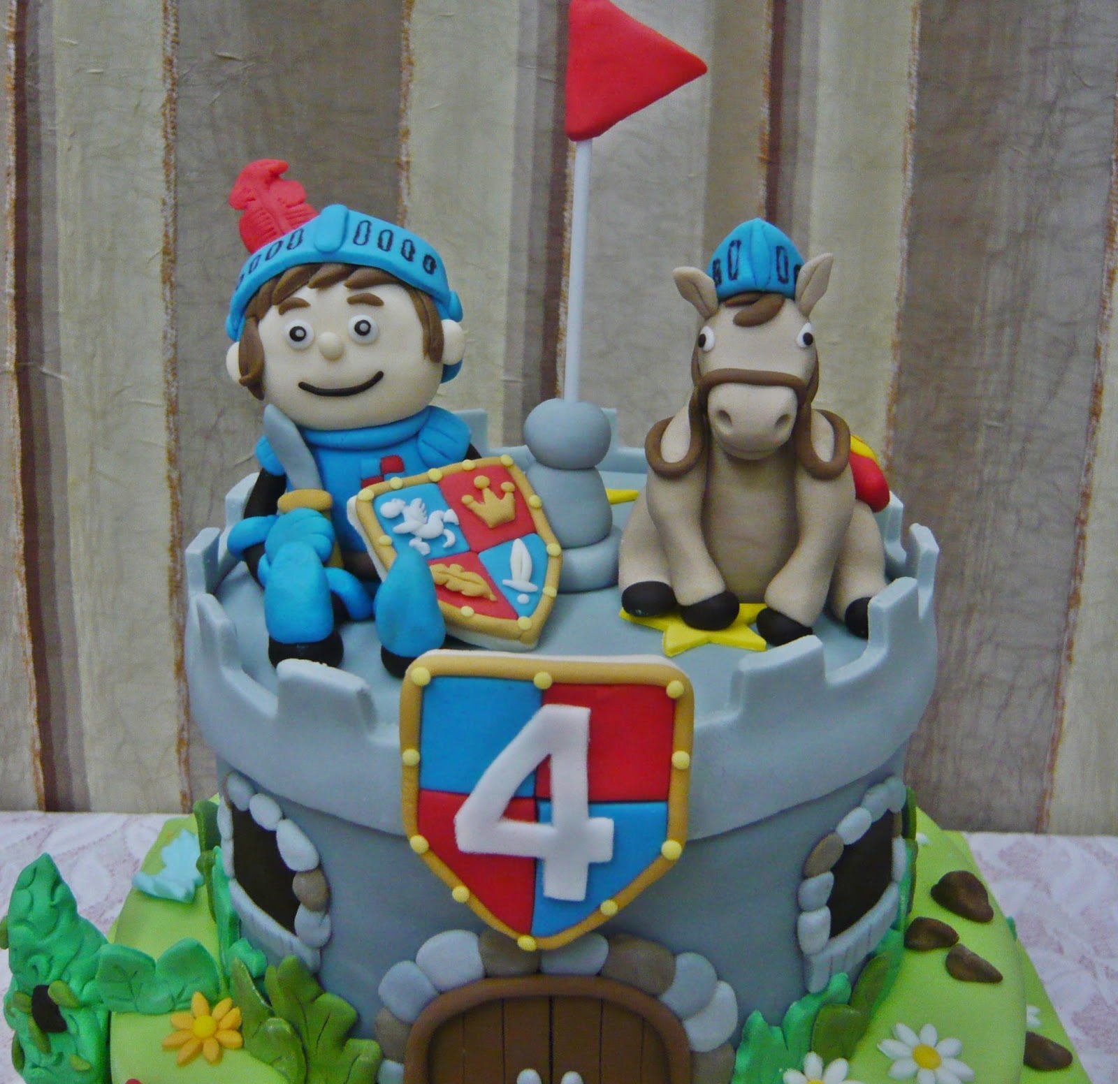 Mike The Knight Cake