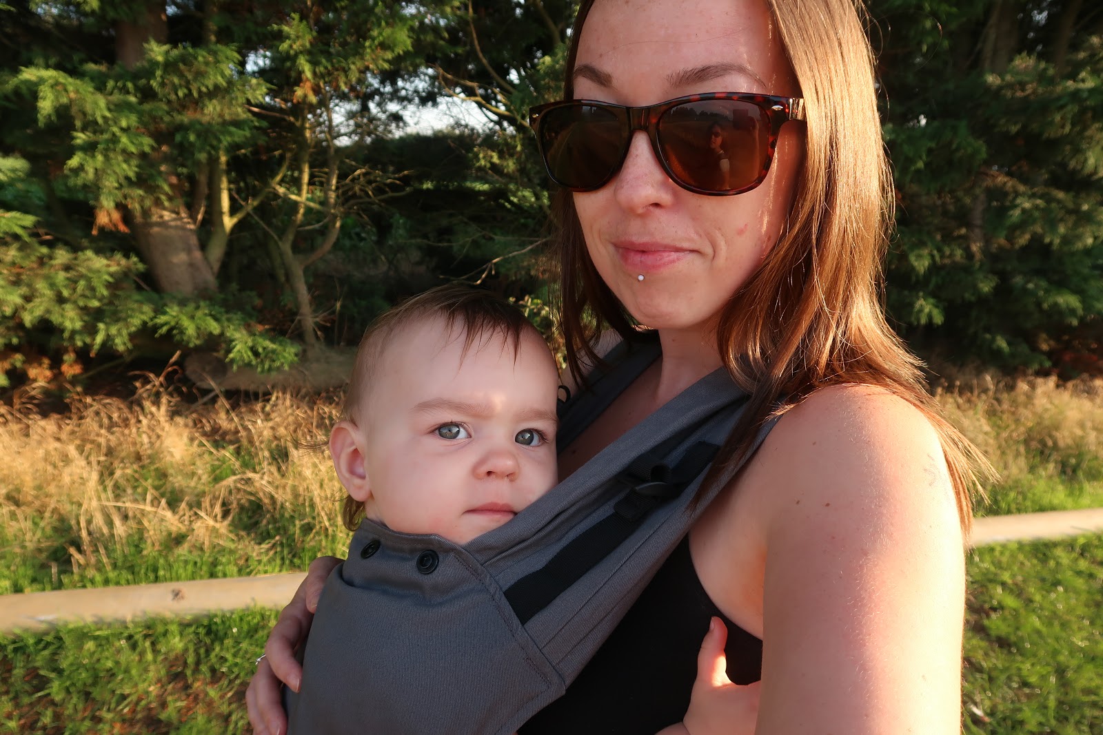 izmi toddler carrier