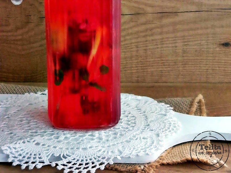 água aromatizada detox (anti-envelhecimento)