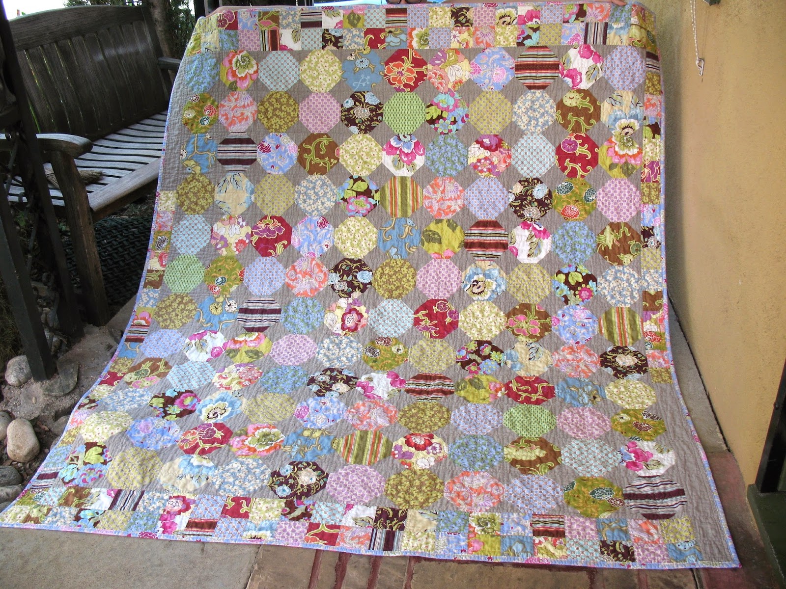 Ye Olde Gypsy Caravan Snowball Quilt (34)