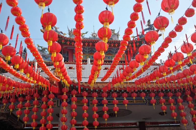 ReviewGuru: Chinese New Year in Malaysia vs Singapore