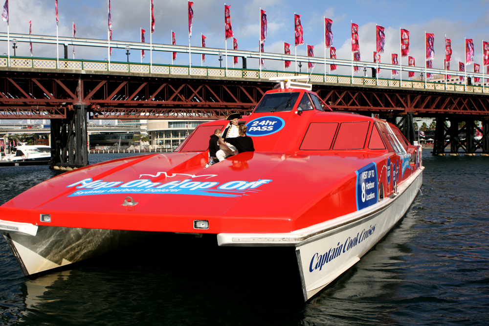 Captain Cook Rjlb Eva Rinaldi Photography: Captain Cook sails into Darling Harbour to ...