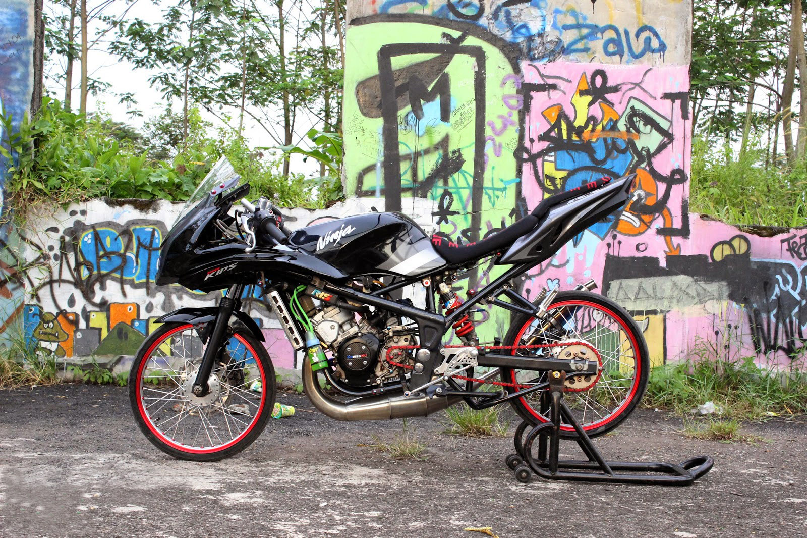  Modifikasi Kawasaki Ninja Thailand 150 CC R dan RR 