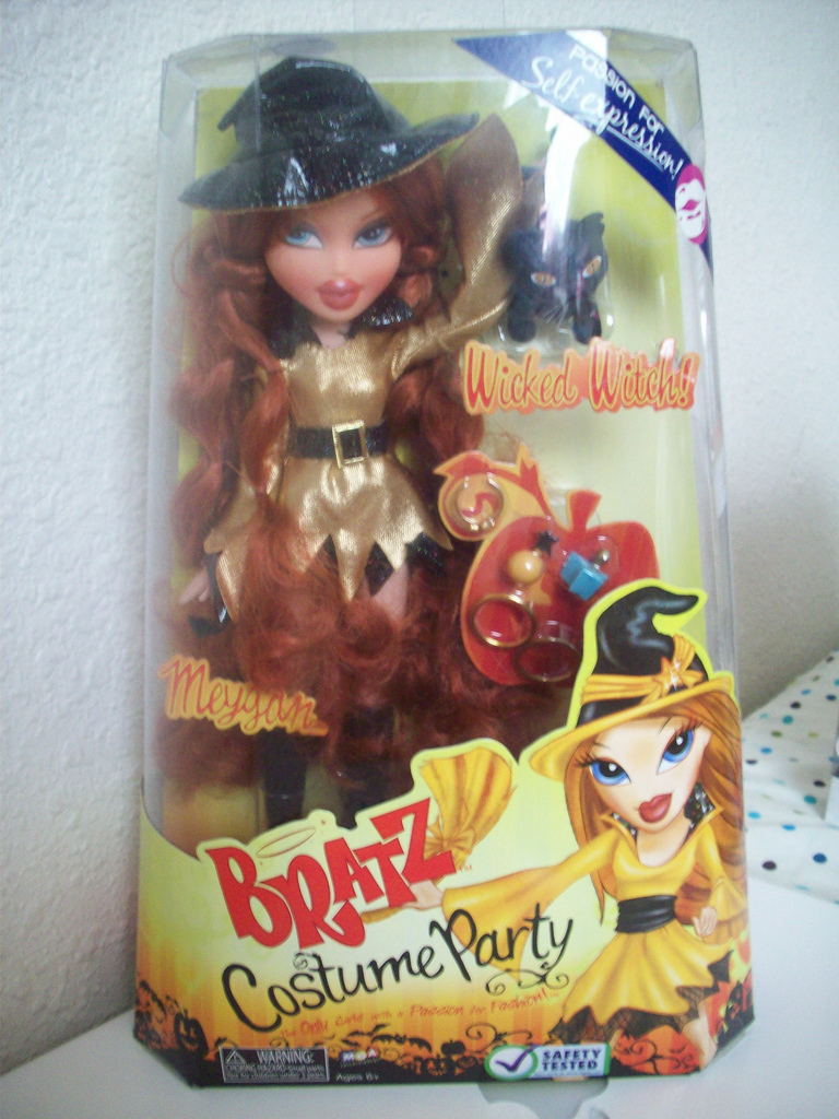 BRATZBRAZIL BRATZ COSTUME PARTY 2008