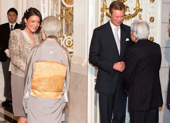 Emperor Akihito, Empress Michiko, Crown Prince Naruhito, Crown Princess Masako, Prince Akishino and Princess Akishino