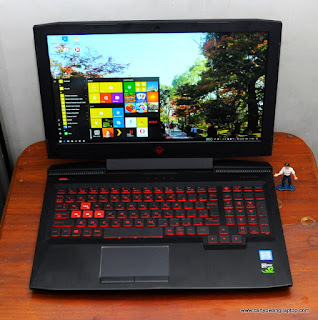 Jual Laptop Hp Omen By 15-Ceoxx Second di Banyuwangi 
