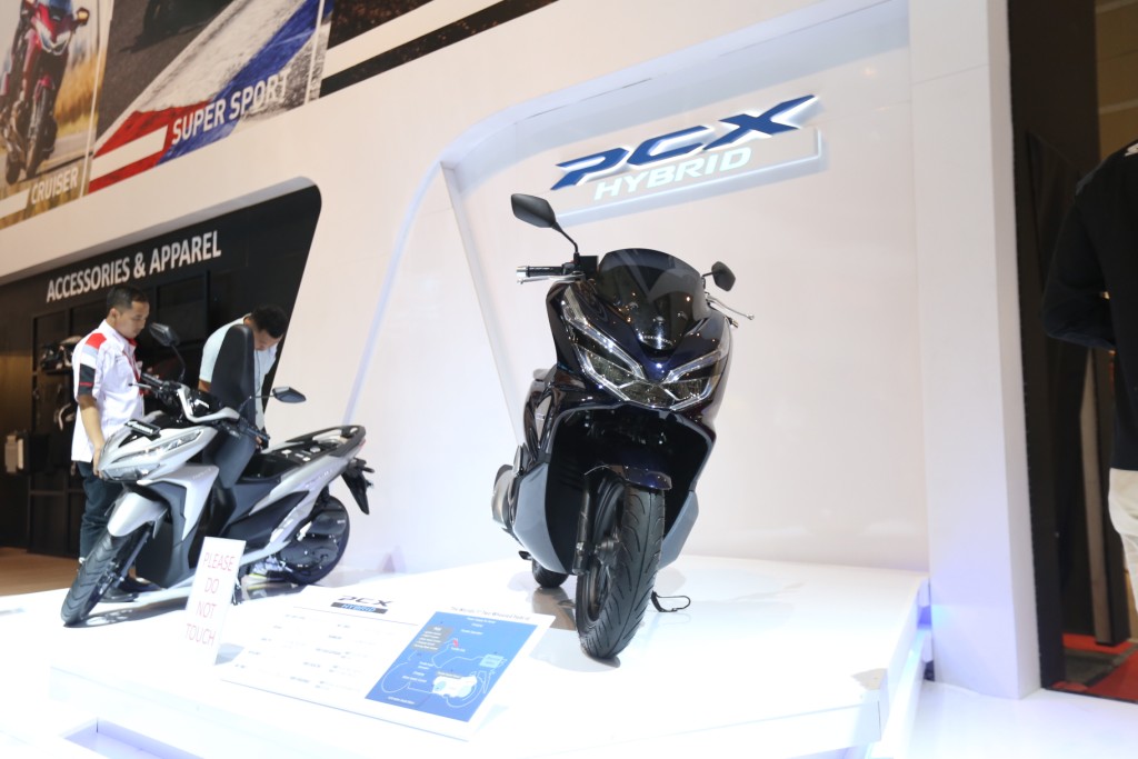 AHM Perkenalkan All New Honda PCX Hybrid Produksi Indonesia