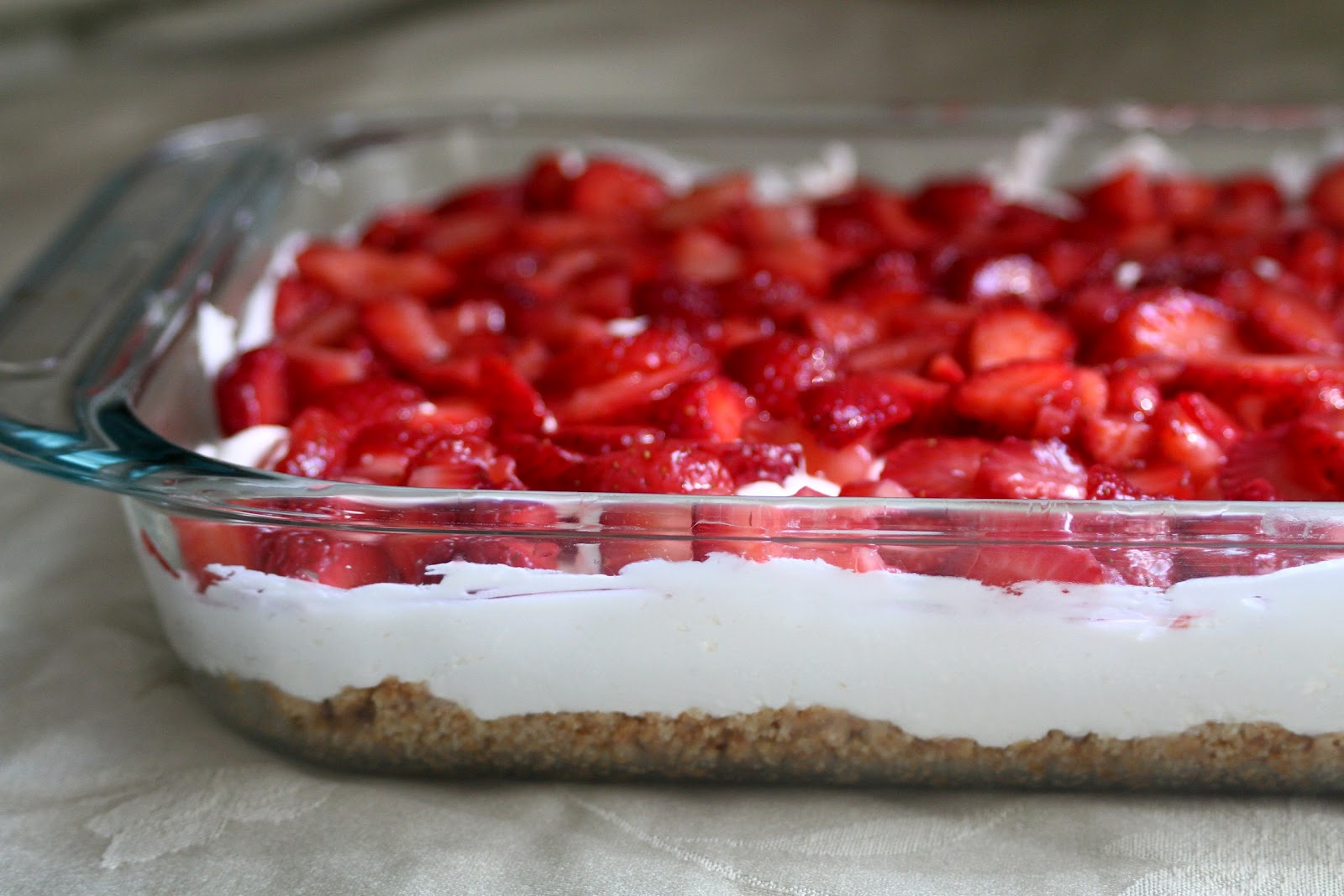 Baker Homemaker: Sensational Strawberry Cream Dessert