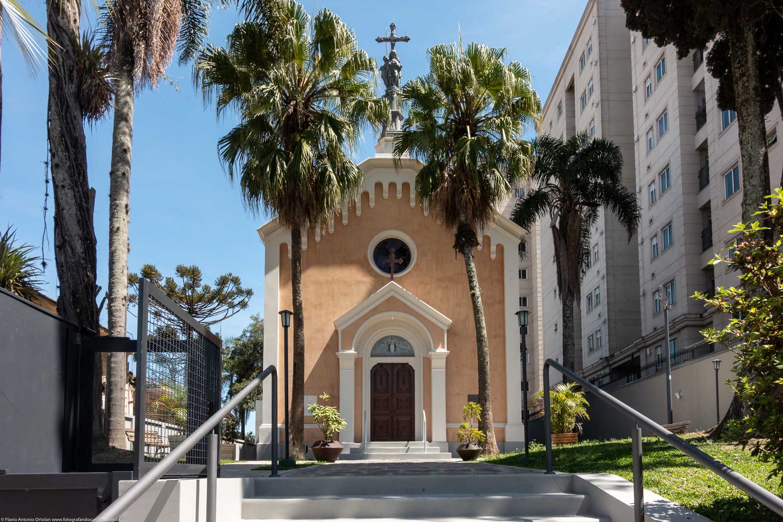 Fotografando Curitiba Capela Nossa Senhora da Glória ficou bonita
