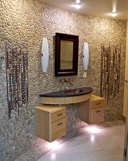Decoración de baño con piedras - Colores en Casa