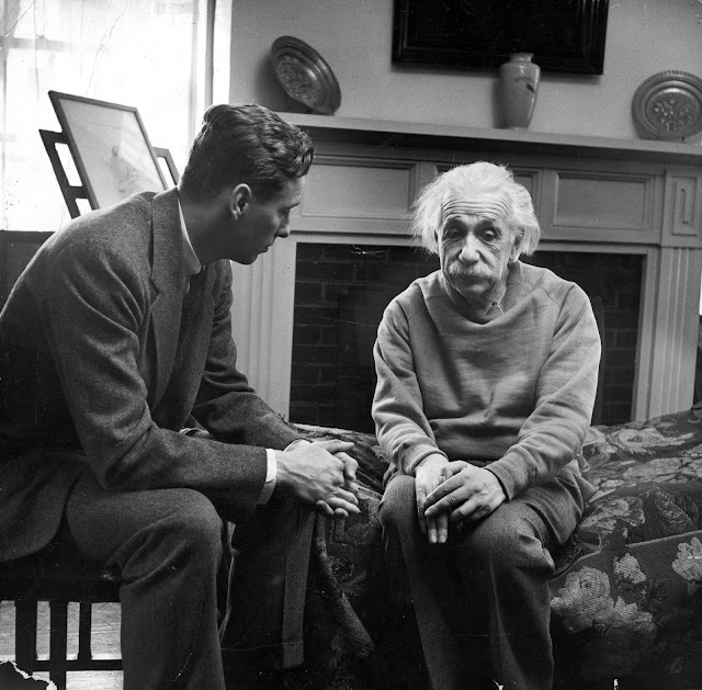 What Did Albert Einstein and Cord Meyer Jr. Look Like  in 1950 