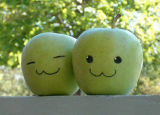 веселые яблоки