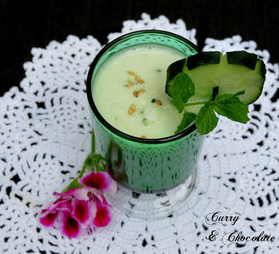 Chupitos de crema fría de pepino para el aperitivo - Chilled cucumber soup shots   