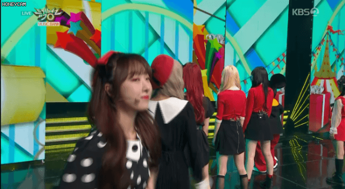 우주소녀x디즈니 미키마우스 콜라보 무대.jpgif | 인스티즈