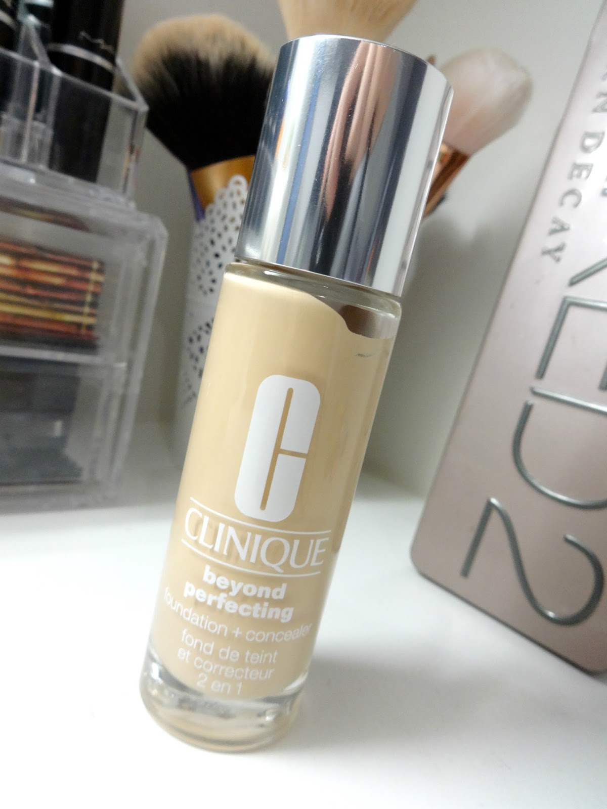 Abbroseee Clinique Beyond Perfecting Foundation + Concealer