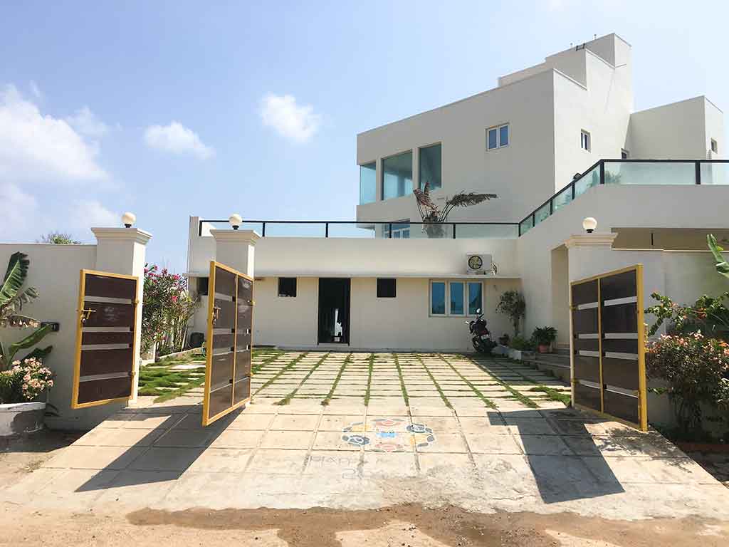 Beach House in ECR Infinity Beach House ECR for Daily Rent