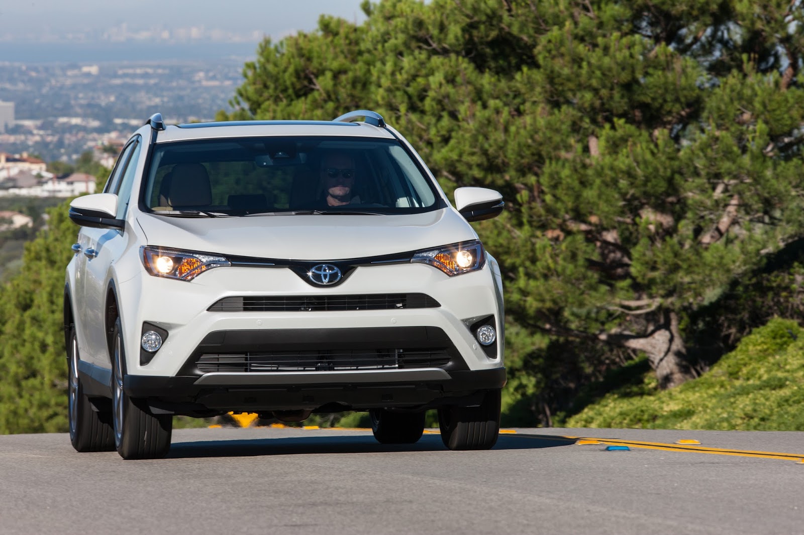 Updated Toyota RAV4 Hybrid has plenty to like | Car Review